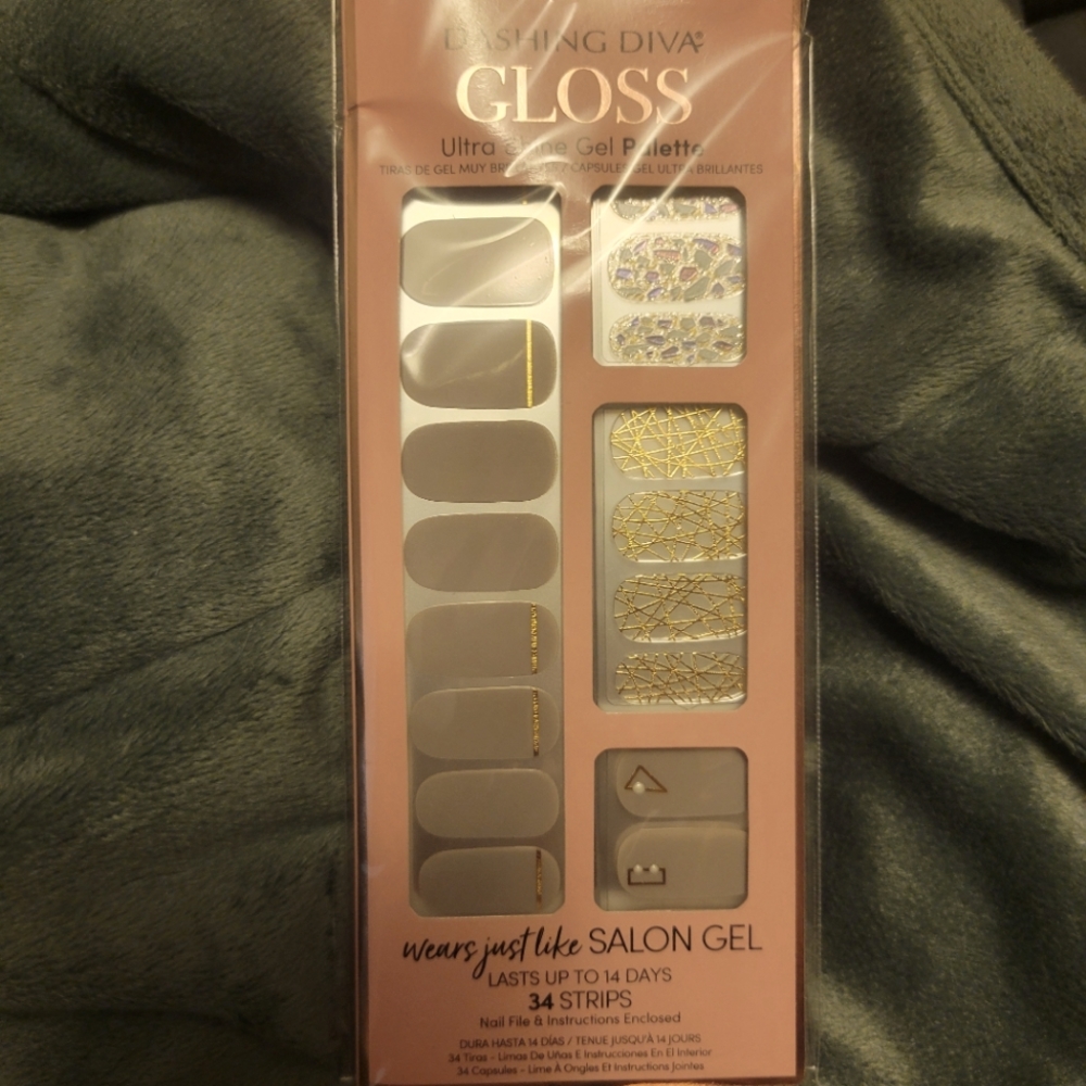 Dashing Diva Nail Polish Strips